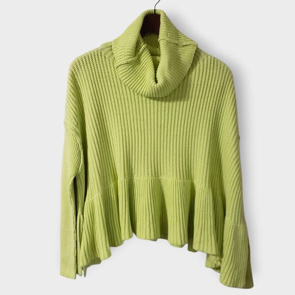 Free People Layer Cake Sweater Key Lime Green Sz XS Ribbed Asymmetric Turtleneck - Picture 1 of 13
